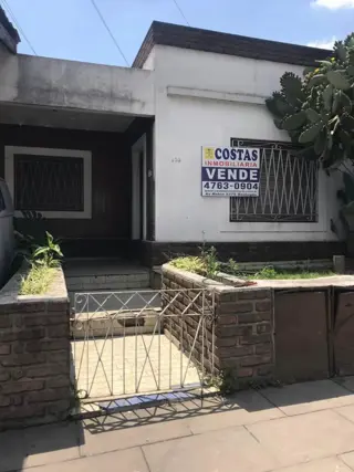 PH AL FRENTE SOBRE AVENIDA SARRATEA. foto 3