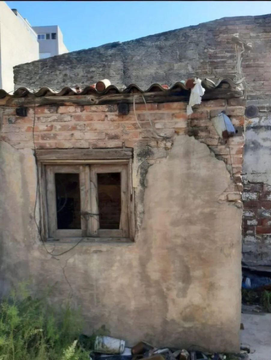 LOTE EN VENTA EN MORON IDEAL INVERSOR foto 3