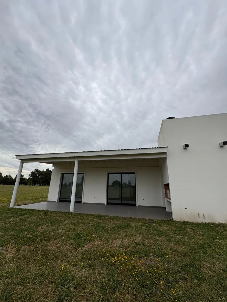 CASA EN VENTA A ESTRENAR LA FEDERALA, LOBOS foto 3