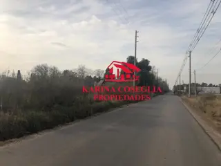 GRAN LOTE EN ESQUINA , SOBRE AV DE LOS INMIGRANTES , ESCOBAR foto 2