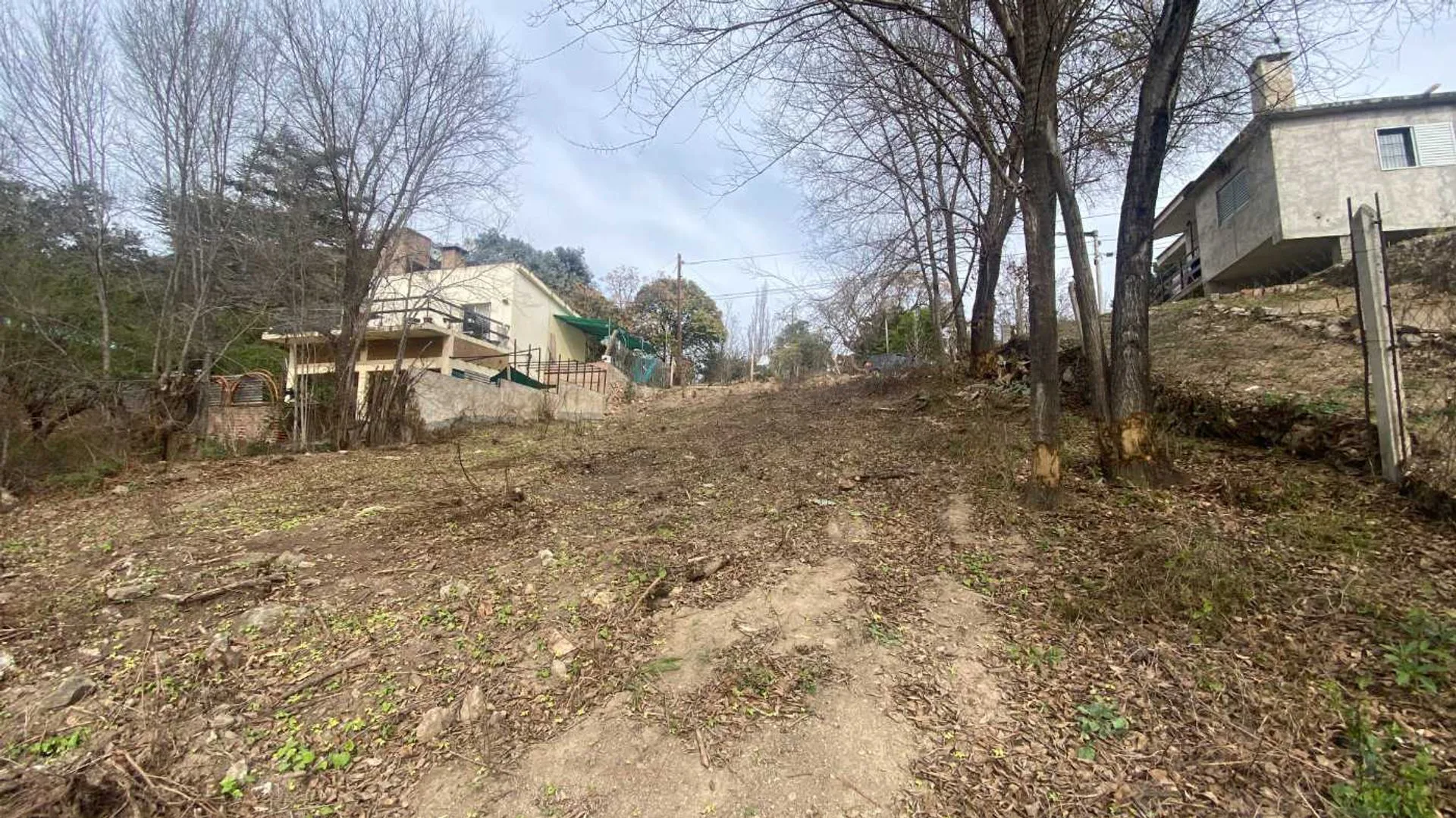 VENDE PERMUTA TERRENO ESCRITURA VILLA CARLOS PAZ! foto 5