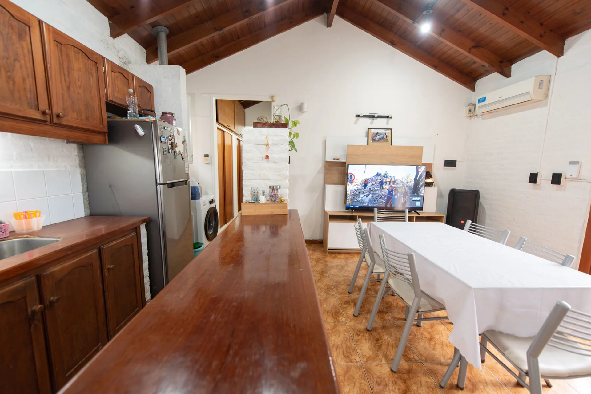 CASA 2 DORMITORIOS VENTA CITY BELL PARQUE Y PILETA foto 4