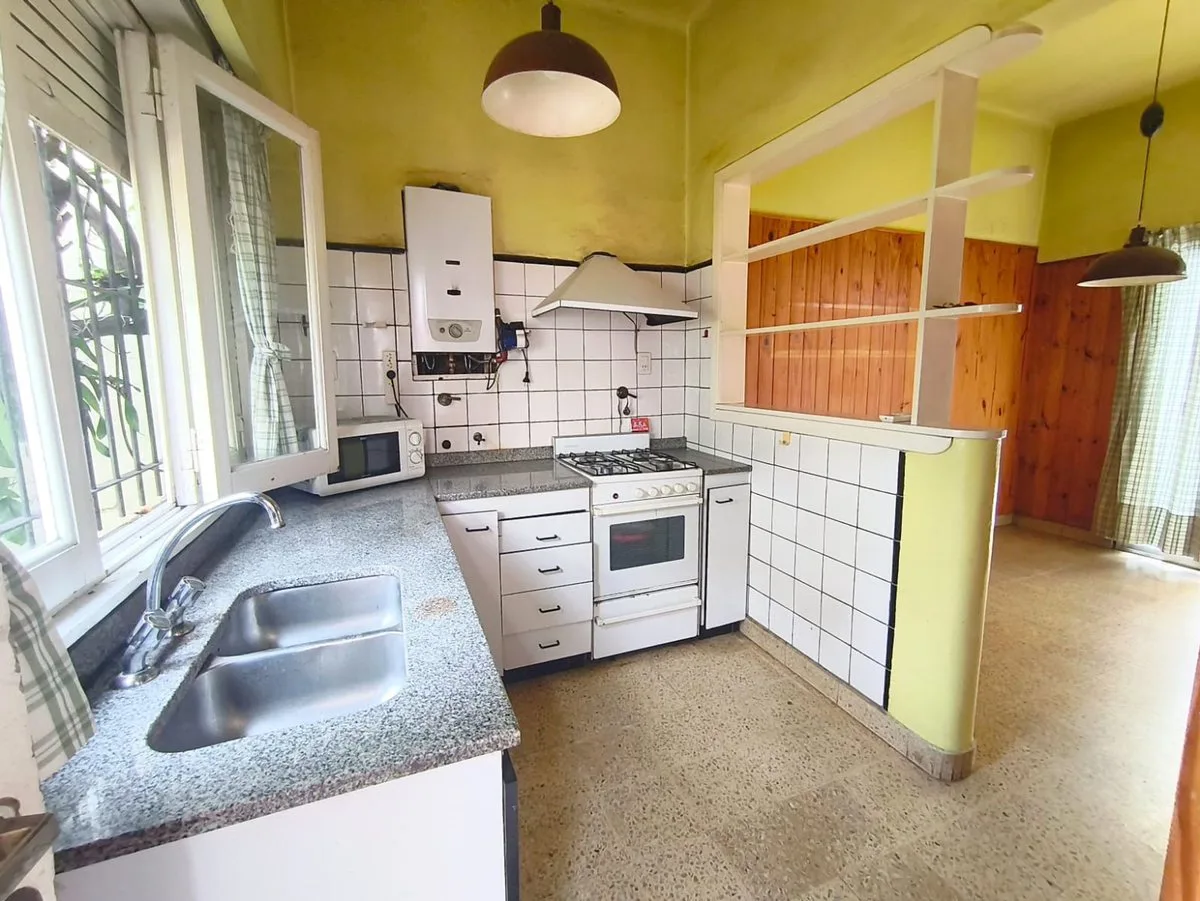 VENTA CASA 5 AMBIENTES PARQUE AVELLANEDA A CREDITO foto 3