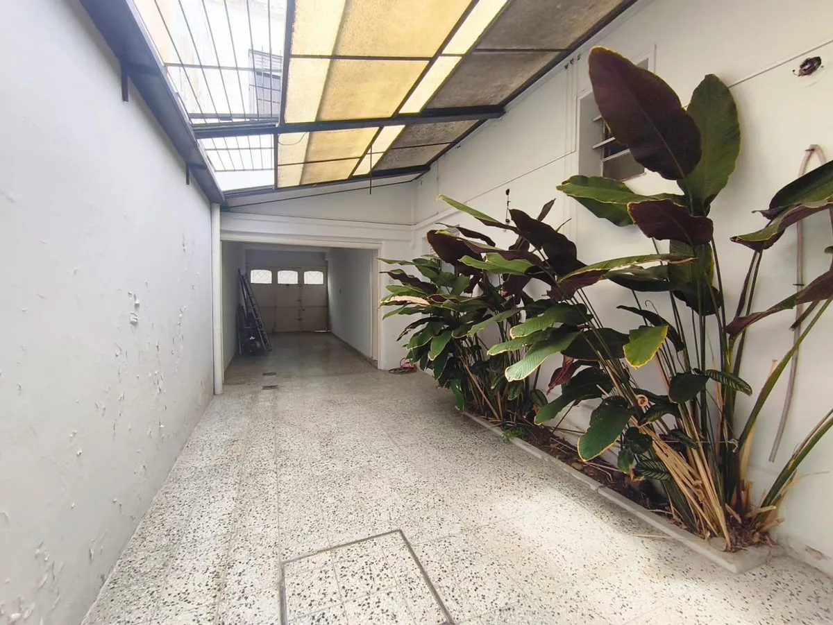 VENTA CASA 5 AMBIENTES PARQUE AVELLANEDA A CREDITO foto 4
