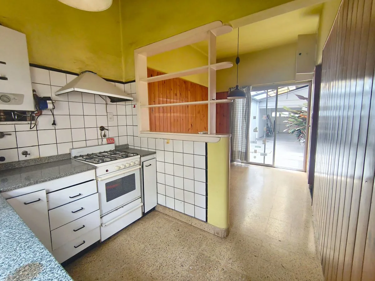 VENTA CASA 5 AMBIENTES PARQUE AVELLANEDA A CREDITO foto 5