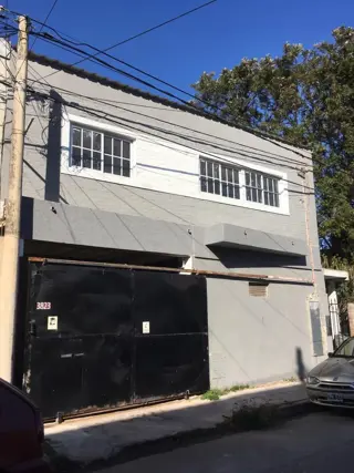 Propiedad Multipropósito: Cocheras, Oficinas Y/o Departamentos. Gran Oportunidad. foto 2