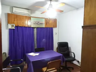 Excelente propiedad multifamiliar, dos casa de tres ambientes sobre lote de 10 x 35 en Garin foto 5