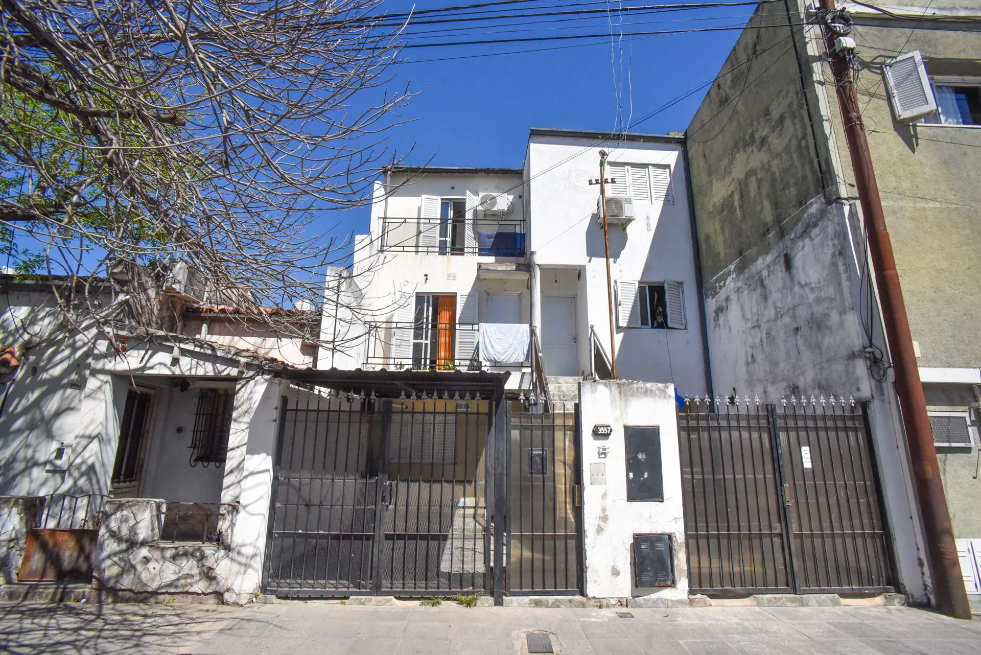 Dpto tipo Dúplex 2 dorm 2 balcones 2 baños foto 2