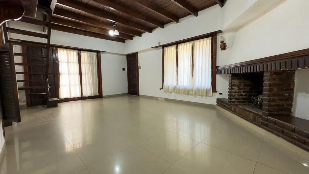 VENTA PH TIPO CASA 5 AMB QUINCHO COCHERA CAISAMAR foto 3