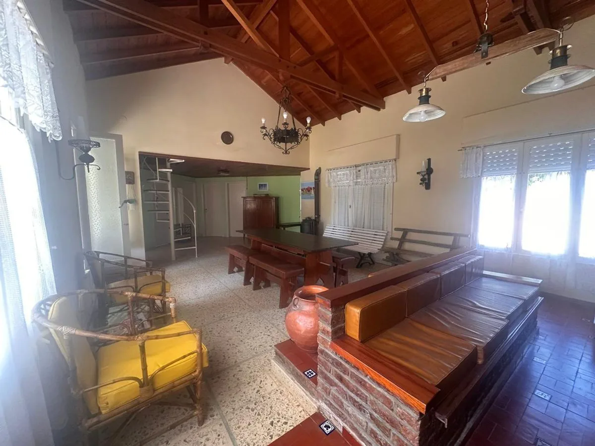 Venta Casa 3 Amb. Mar del Sud. Excelente Ubicacion foto 2
