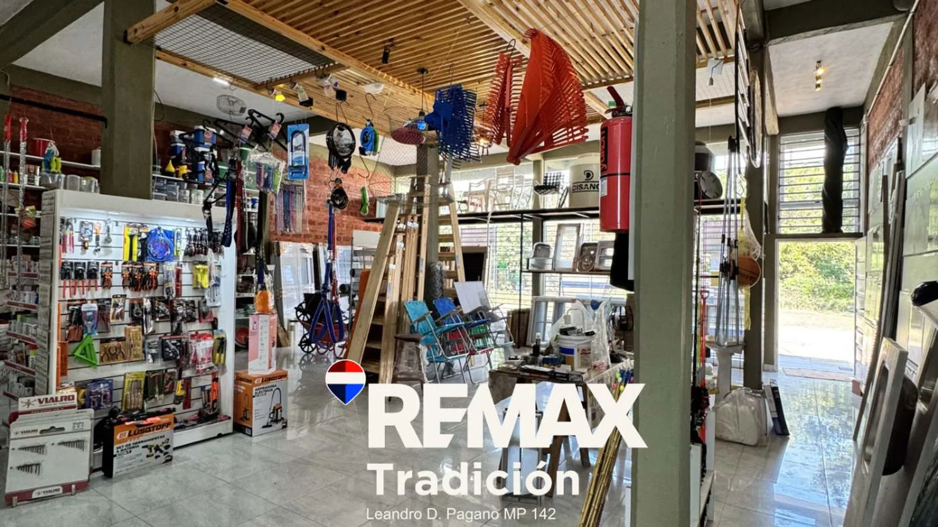 LOCAL COMERCIAL CON GALPON- VENTA - MAKALLE foto 2