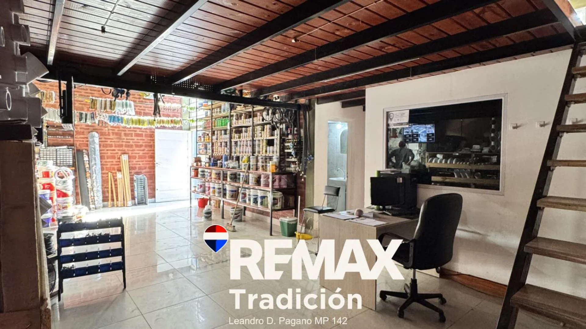 LOCAL COMERCIAL CON GALPON- VENTA - MAKALLE foto 3
