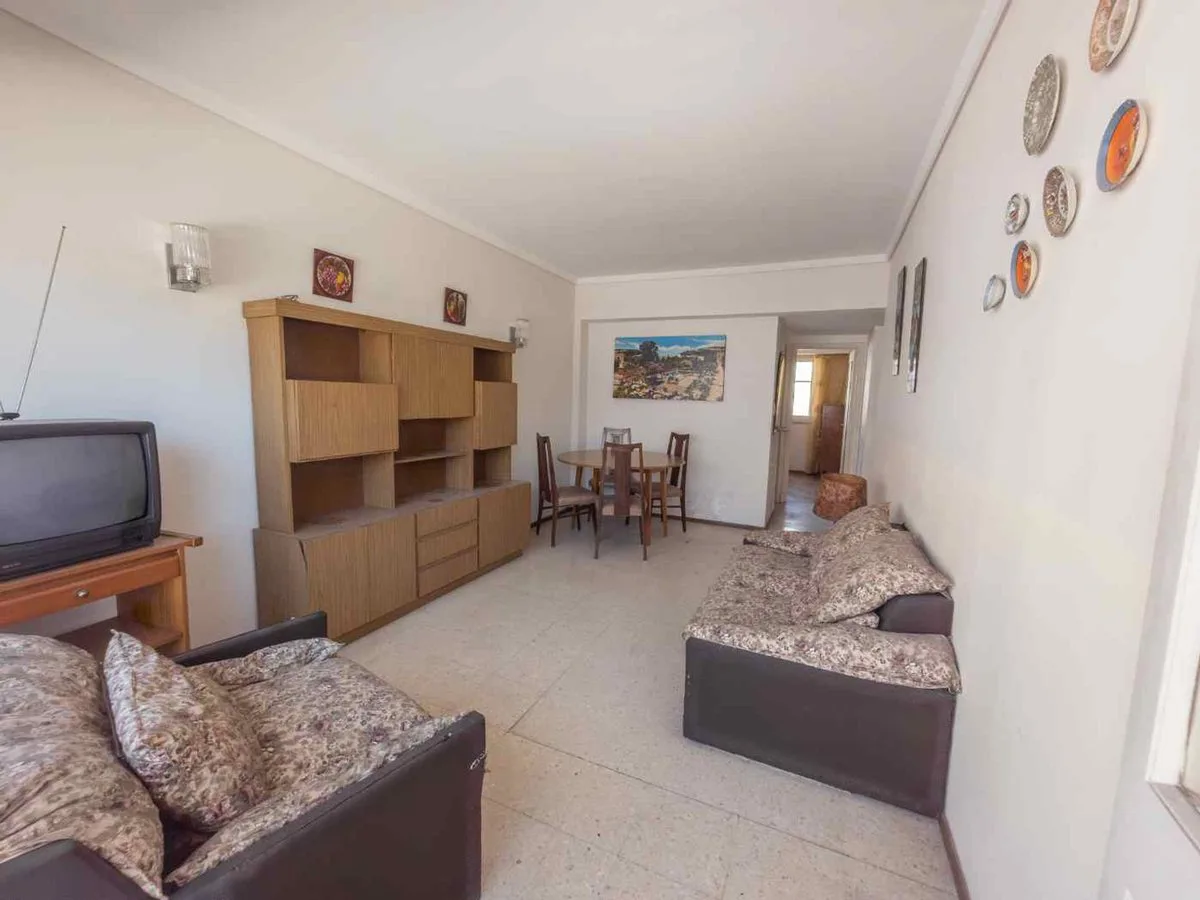 VENTA DEPARTAMENTO 2 AMB C/BALCÓN FRENTE CENTRO foto 3