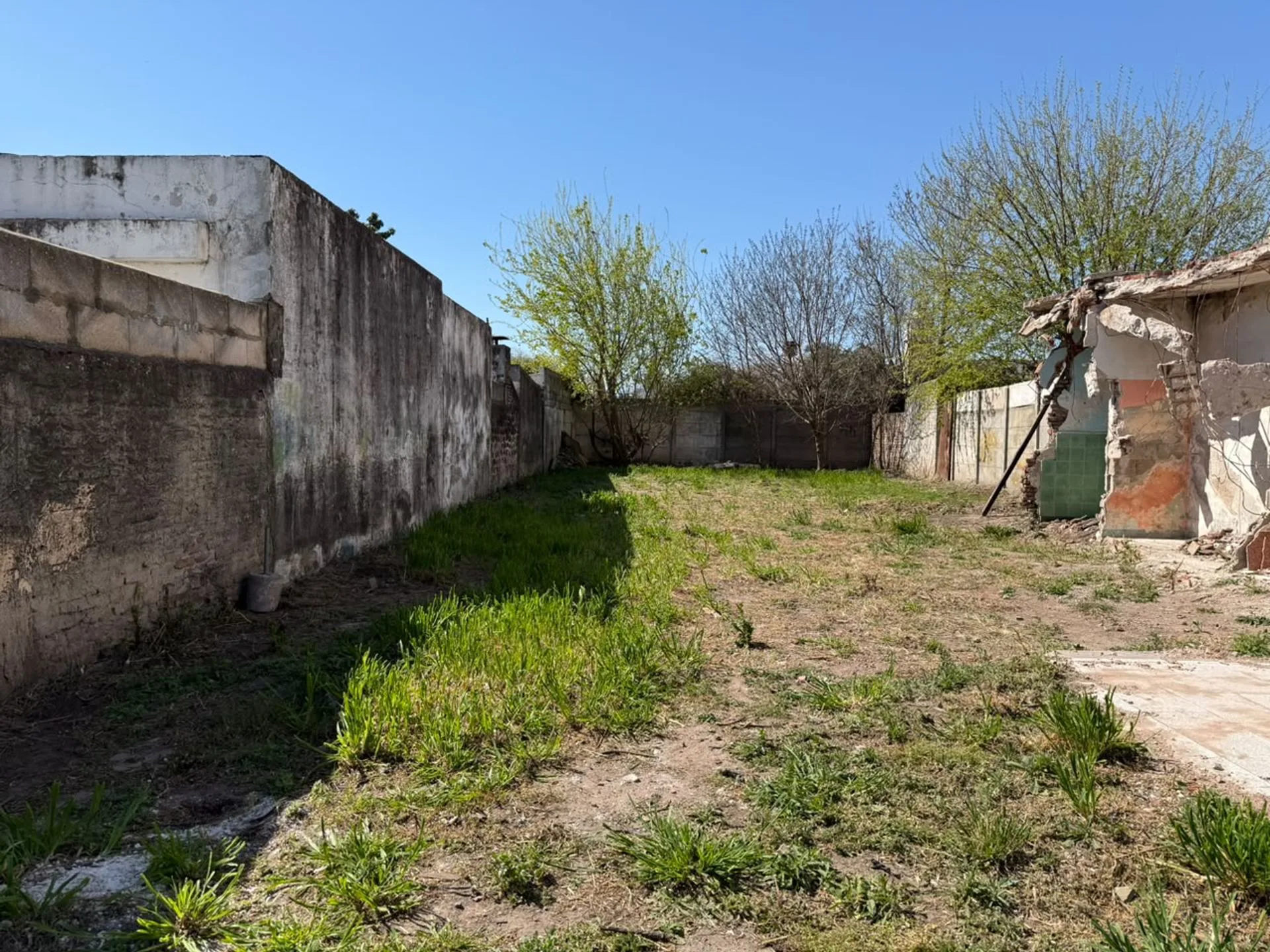 EN VENTA TERRENO 10X28 A METROS POLO JUDICIAL foto 3