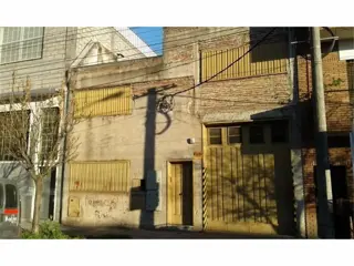 GALPÓN EN VENTA-CASEROS s/lote de  8x50 mts2. foto 5
