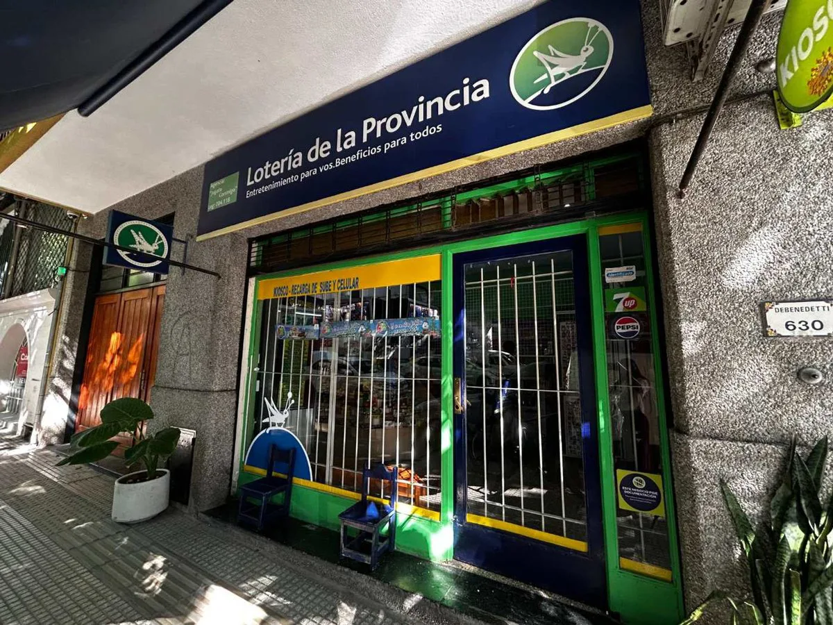 VENTA FONDO DE COMERCIO QUINIELA/KIOSCO LA LUCILA foto 2