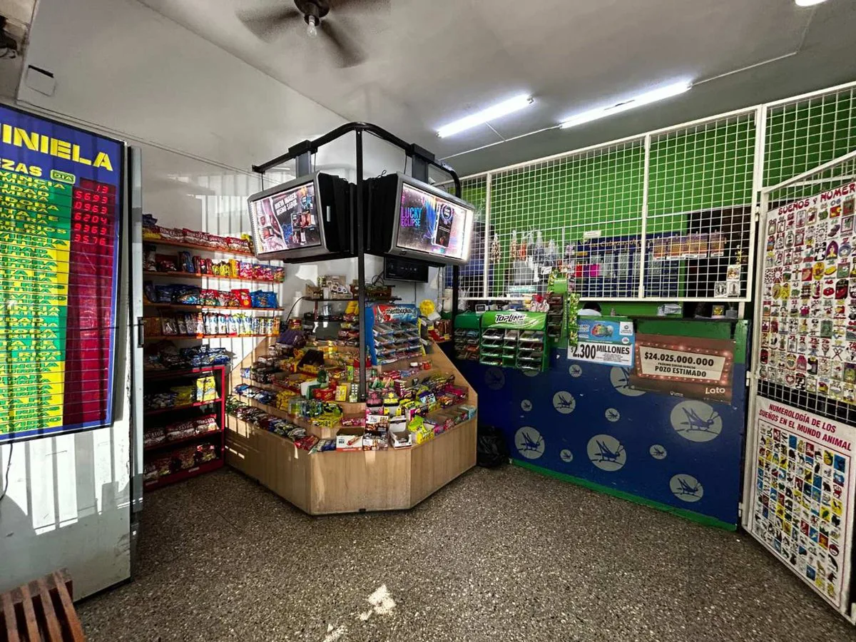 VENTA FONDO DE COMERCIO QUINIELA/KIOSCO LA LUCILA foto 4