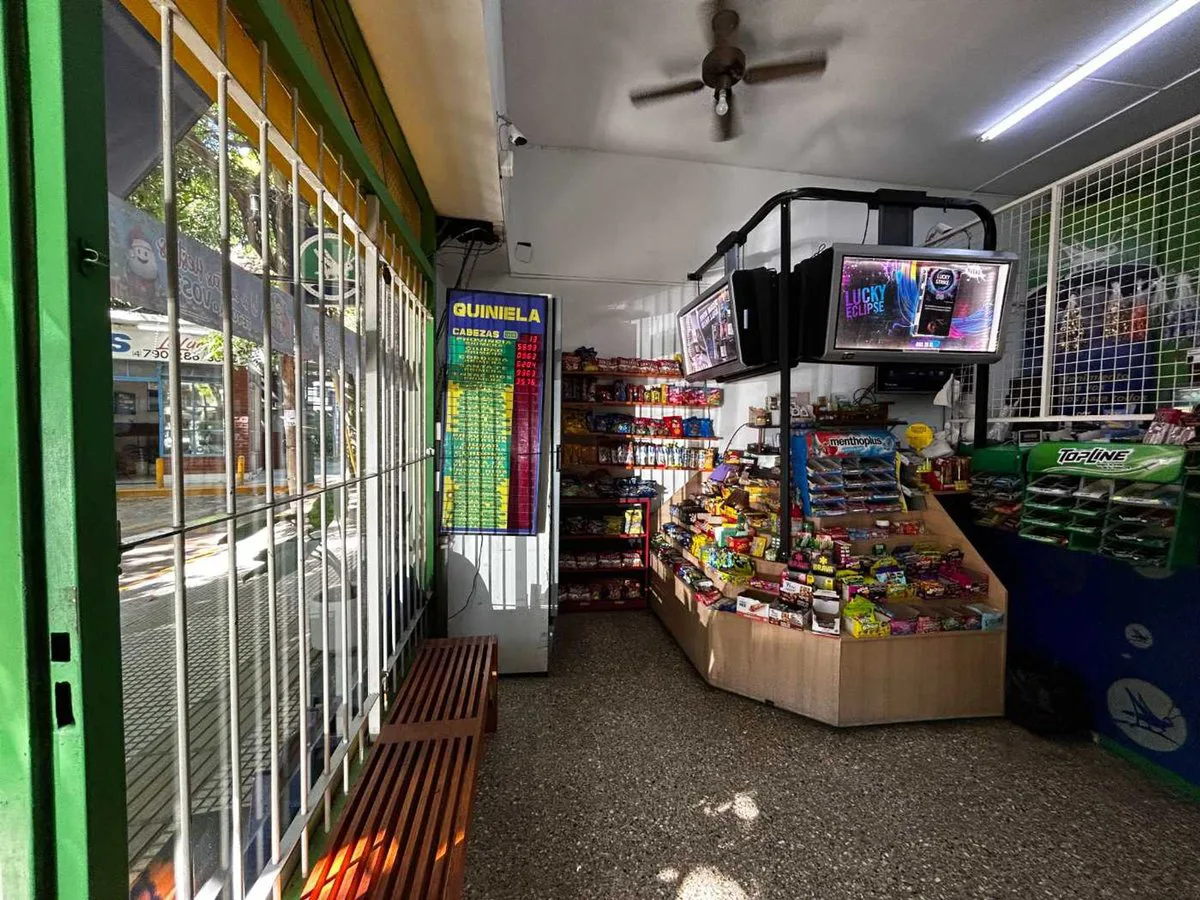 VENTA FONDO DE COMERCIO QUINIELA/KIOSCO LA LUCILA foto 5