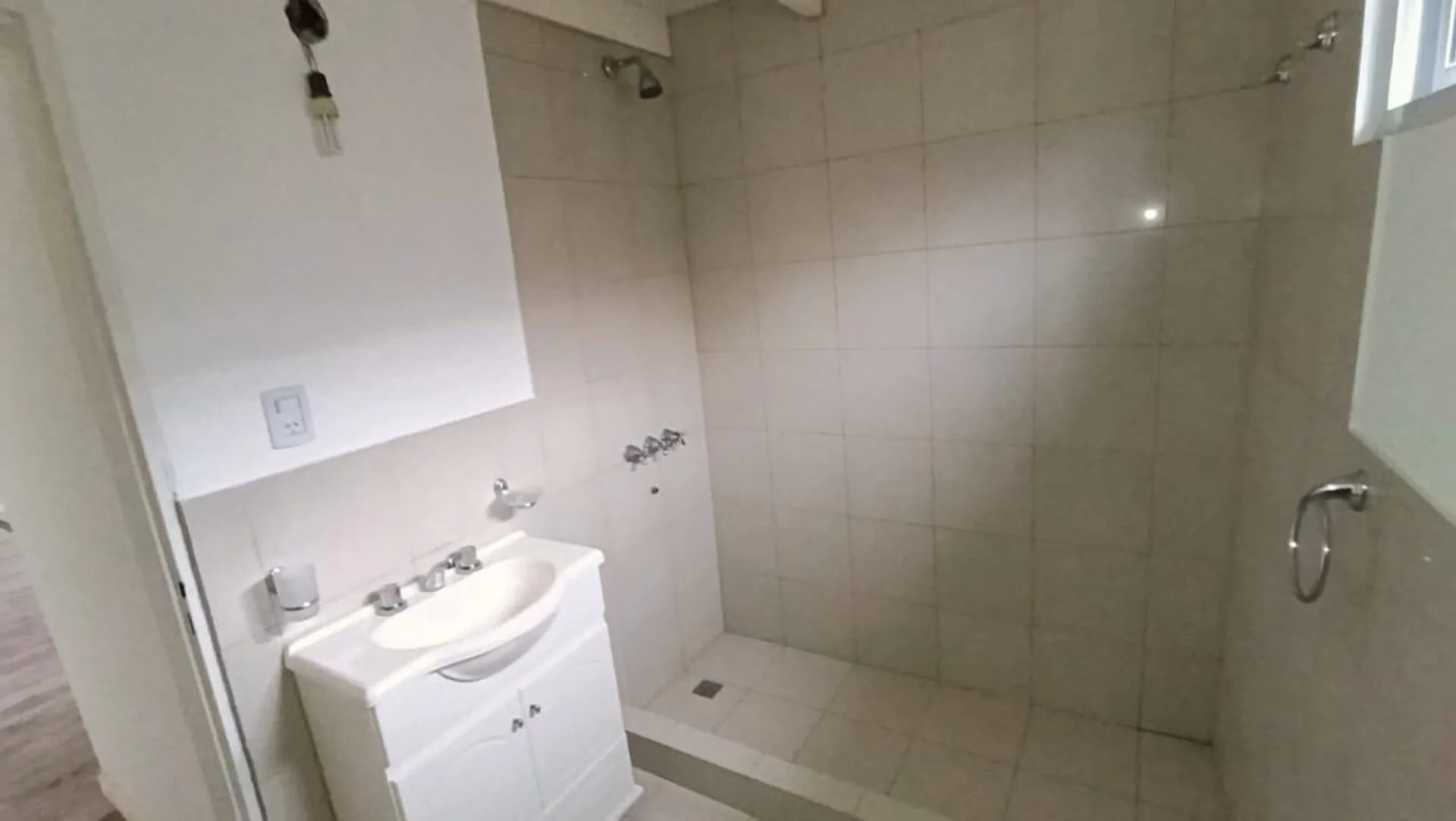Venta Casa Multifamiliar 7 ambientes Lujan  Jardin foto 5