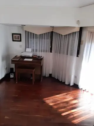 Hermosa Casa con cochera, Jardin, Pileta foto 2
