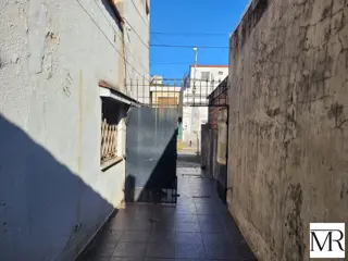 PH 4 ambientes en venta en Wilde con gran Parque y Quincho foto 4