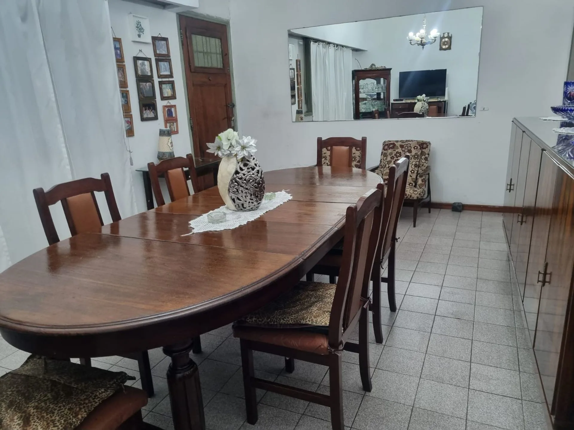 VENTA CASA/LOTE 5 AMB C/COCH/PATIO/TERR. PATERNAL foto 2