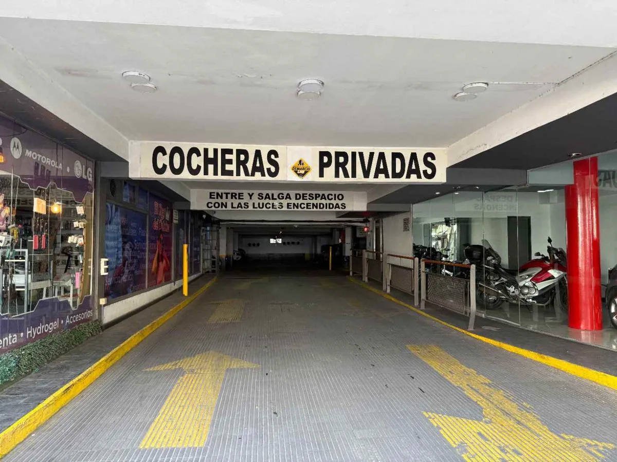 VENTA COCHERA OPORTUNIDAD ZONA CENTRO ROSARIO foto 4