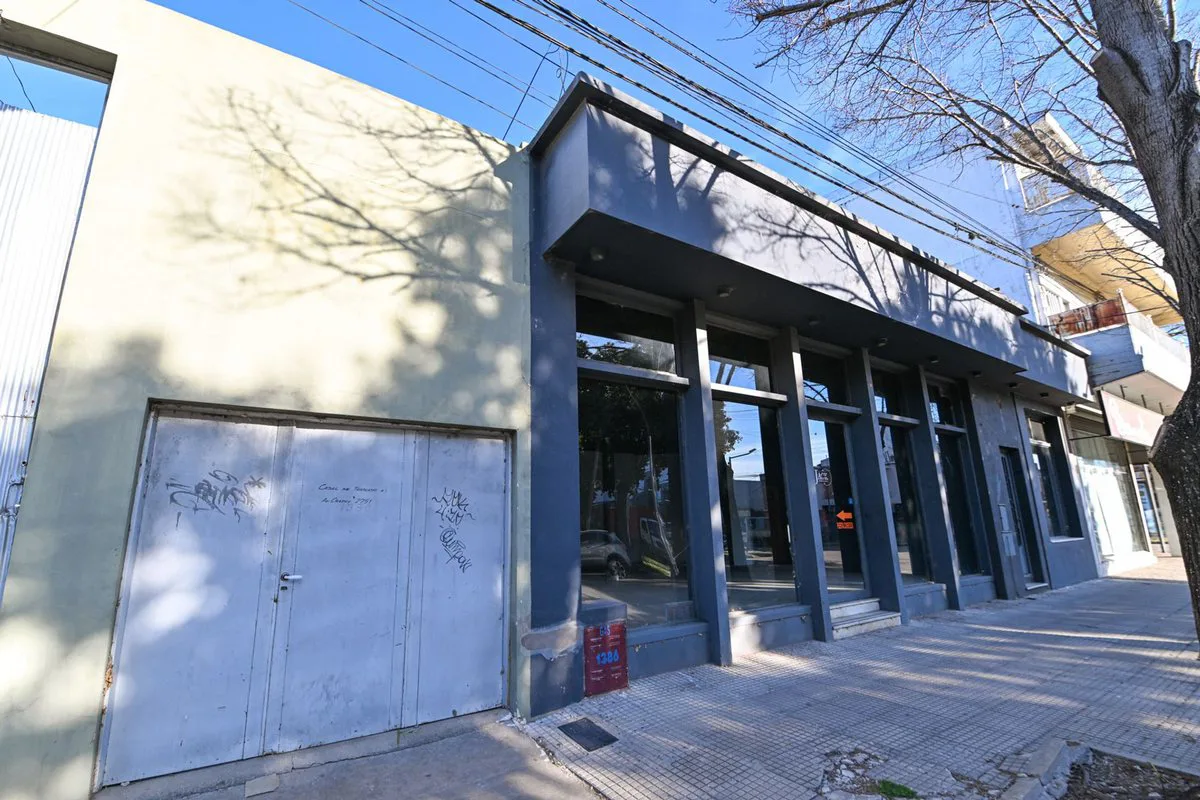 IMPORTANTE INMUEBLE EN VENTA - CENTRO V. TUERTO foto 2