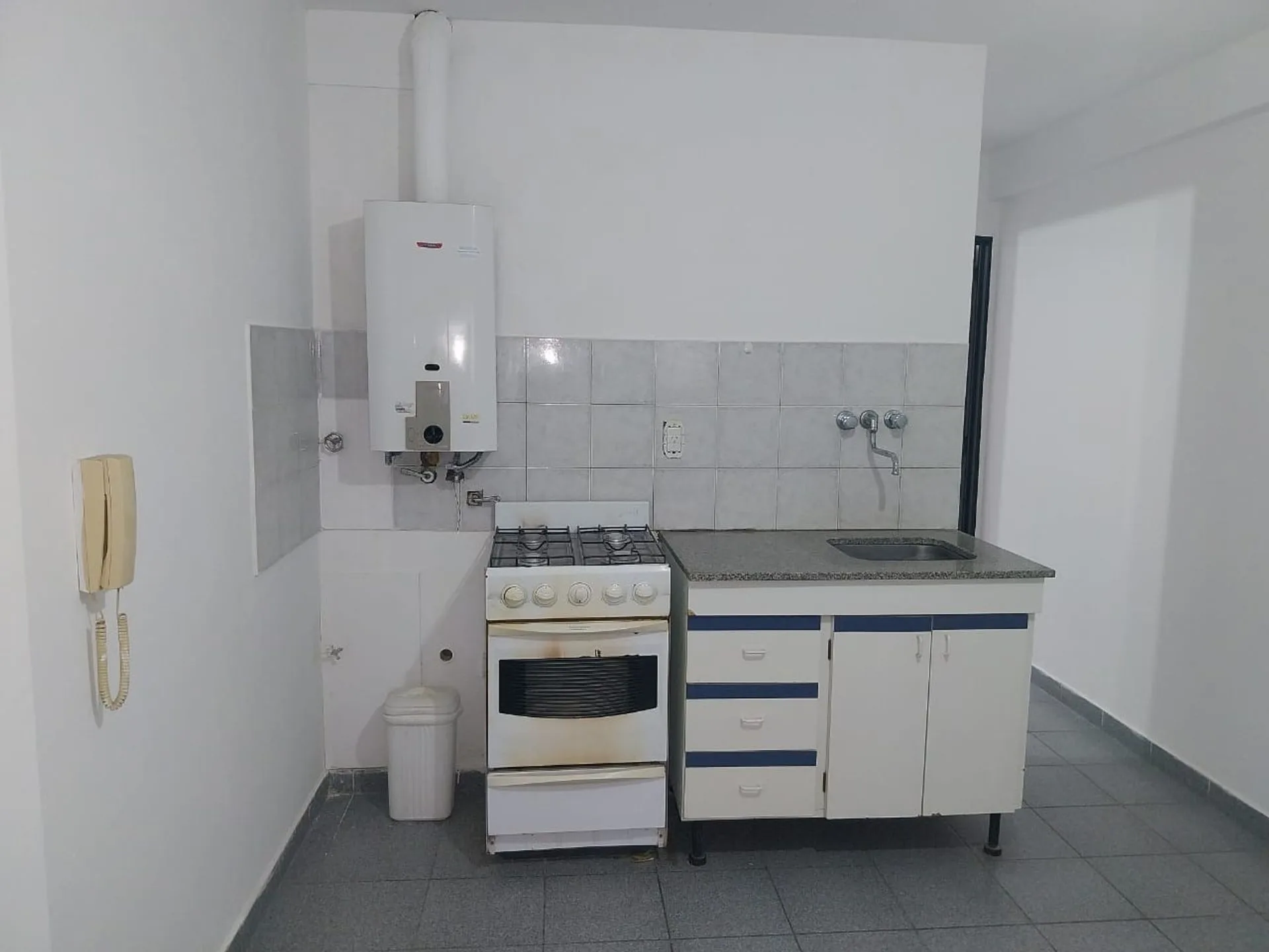 venta departamento centrico Rio cuarto 25 m2 foto 4