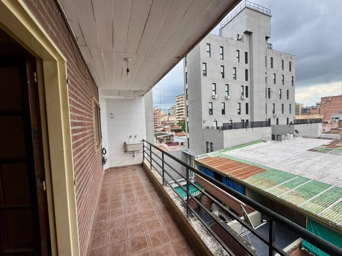 VENTA DPTO 2 DORMITORIOS C/ COCHERA BARRIO NORTE foto 5