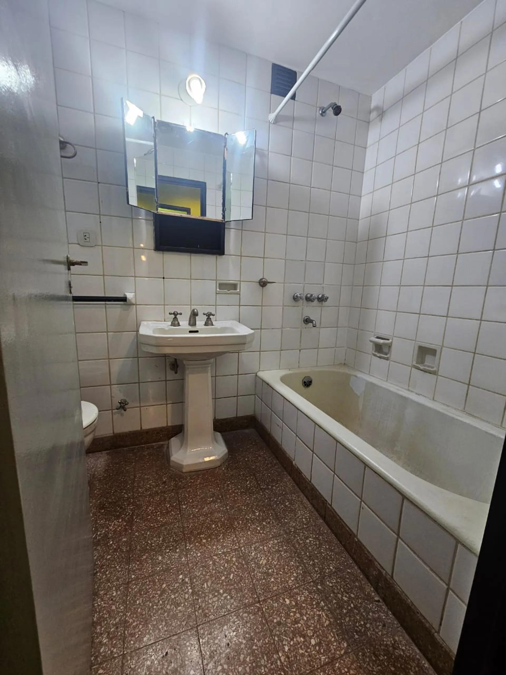 DTO 1 DORMITORIO EN PLENO CENTRO DE RESISTENCIA foto 5