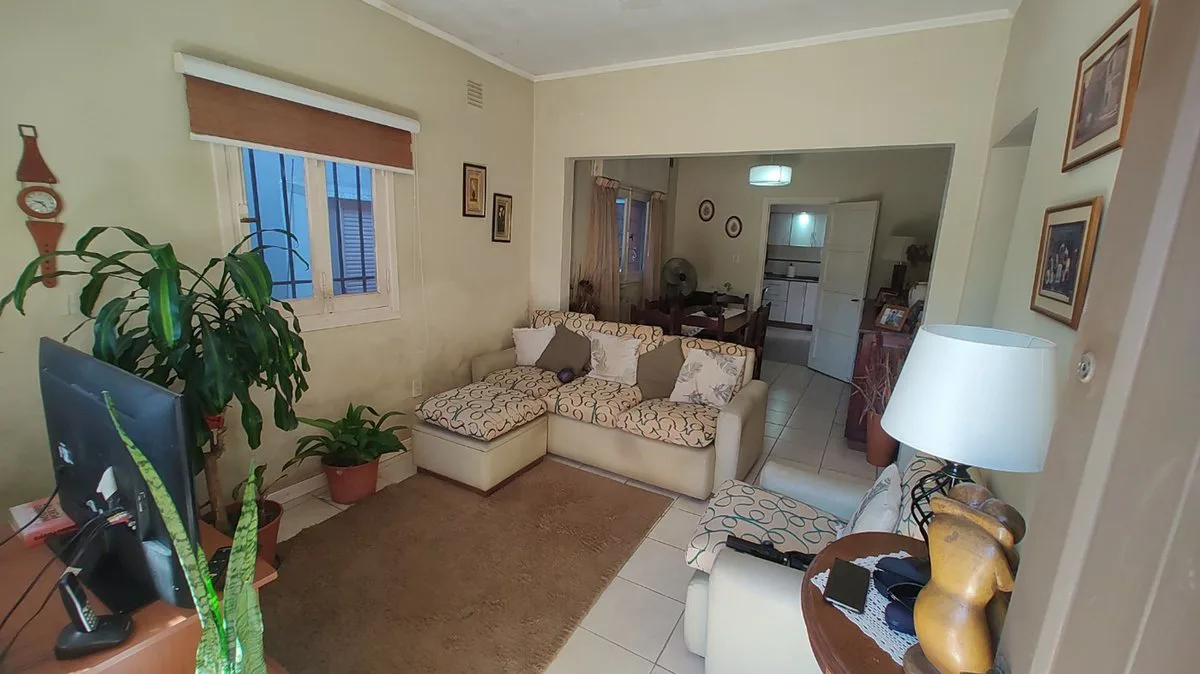 Venta Casa 4 Ambientes Oportunidad Rafael Calzada foto 4