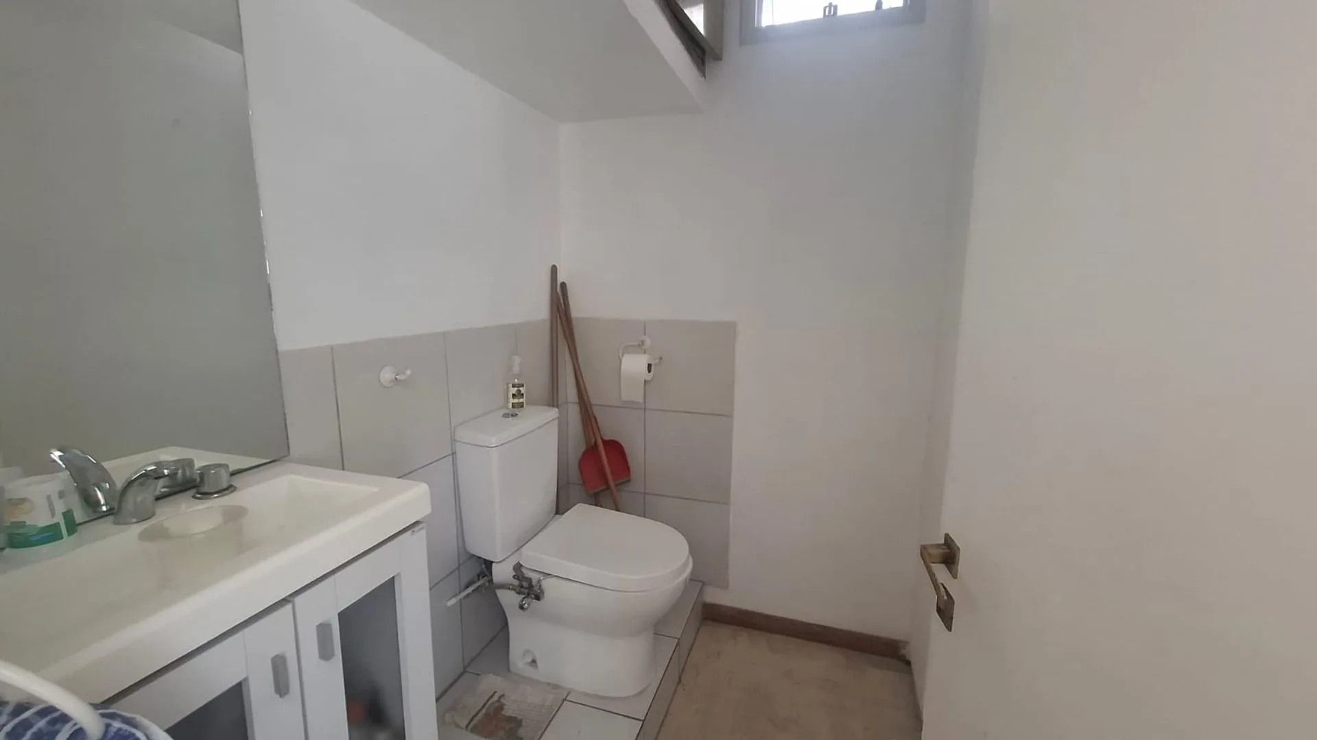 Venta de Local y 4 departamentos Villa Carlos Paz foto 5