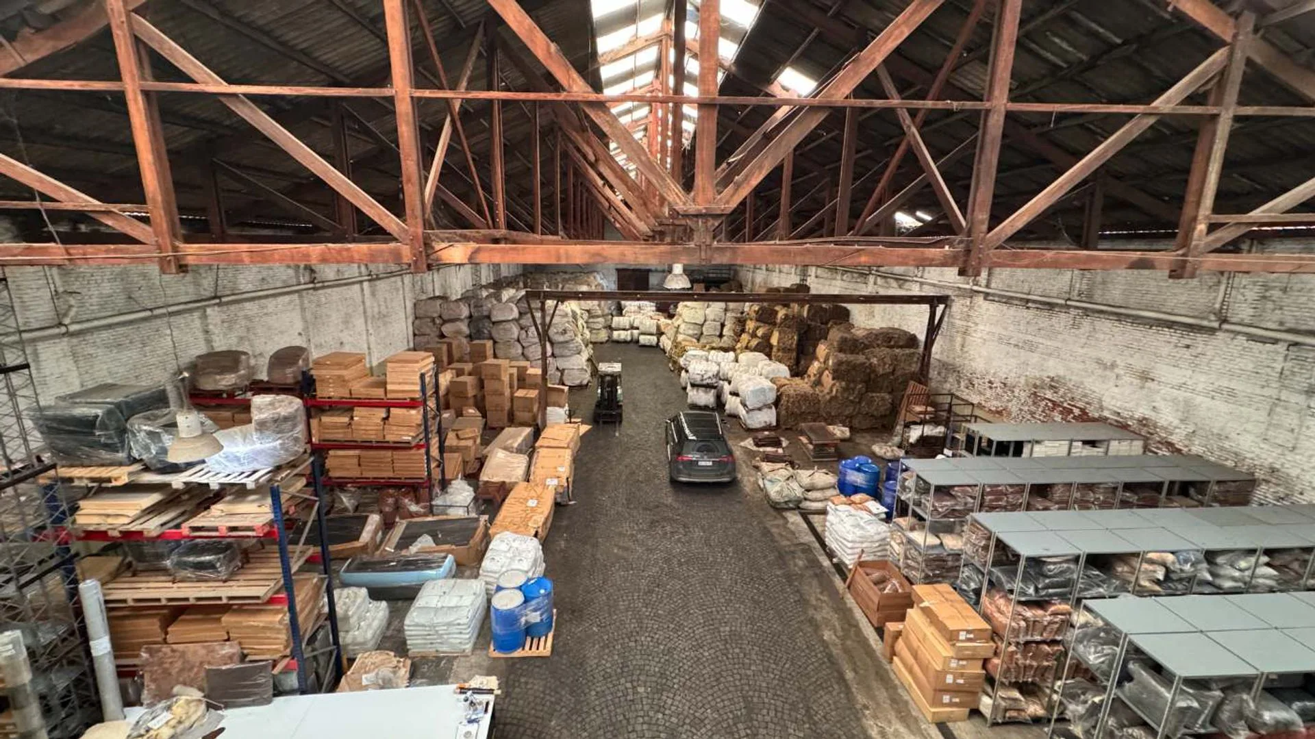 Venta Galpón y PH Parque Industrial Avellaneda foto 4