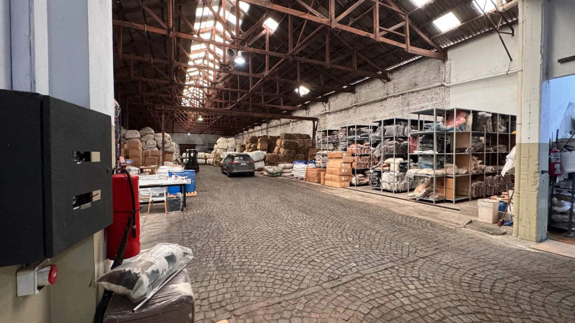 Venta Galpón y PH Parque Industrial Avellaneda foto 5