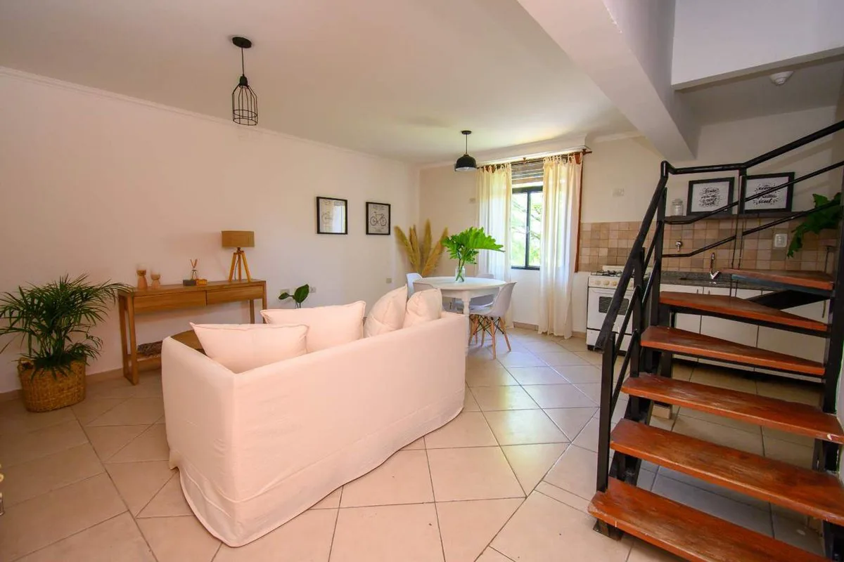 Dúplex de 2 dormitorios sobre Bv Gálvez a la venta foto 5