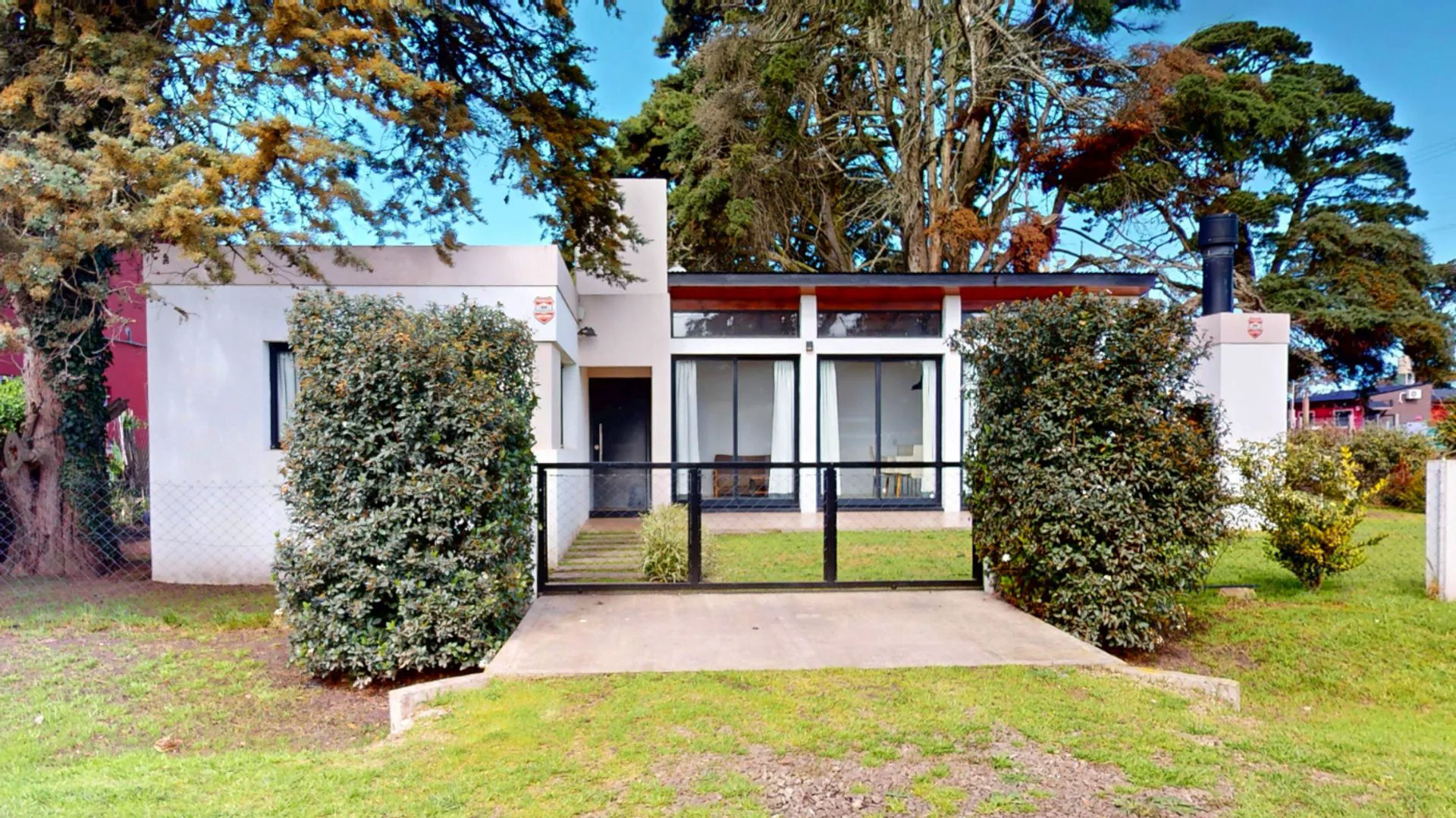 VENTA CASA 2/3 AMB PARQUE Y PARRILLA ACANTILADOS