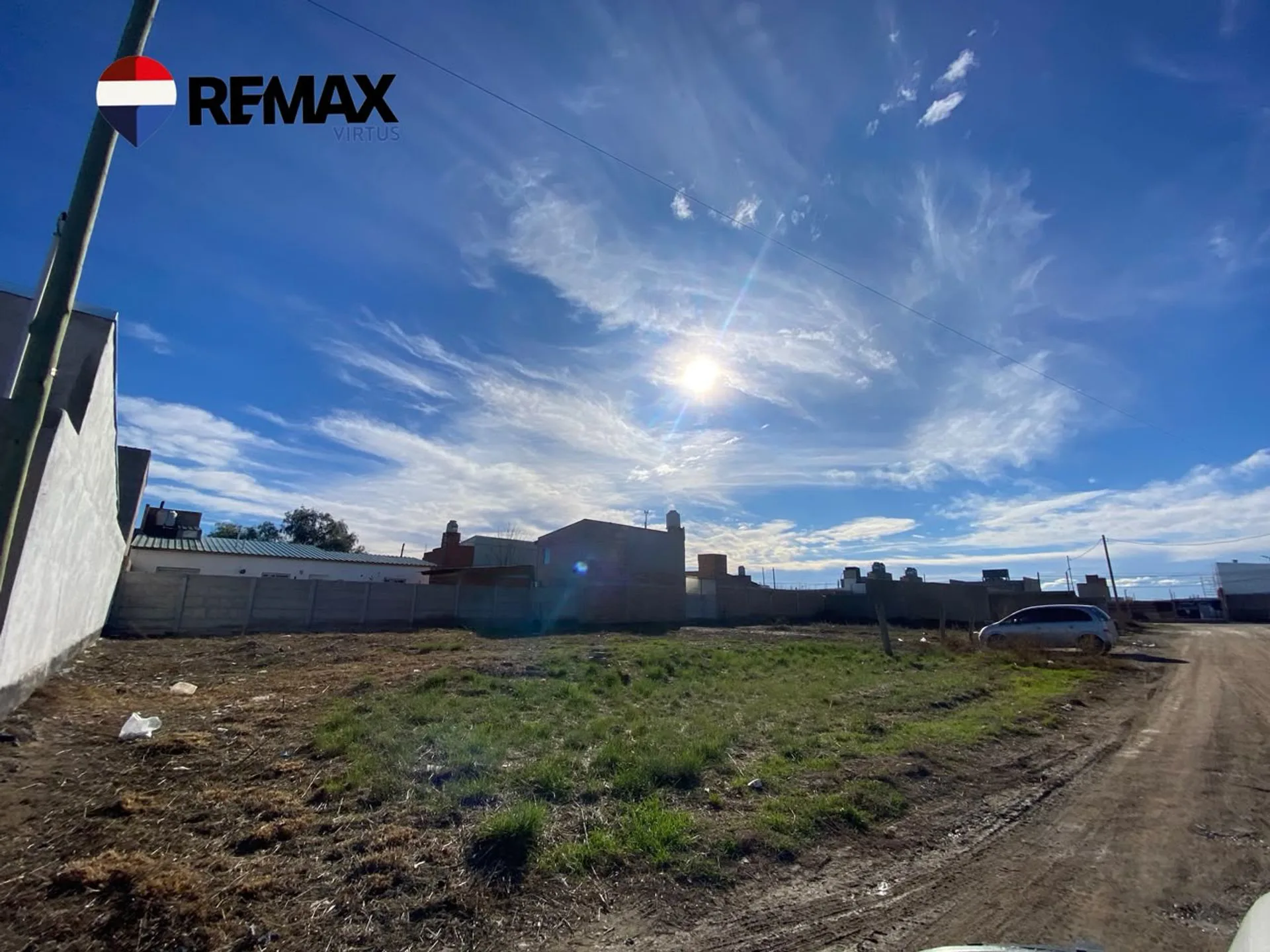 TERRENO DE 370M2 foto 2