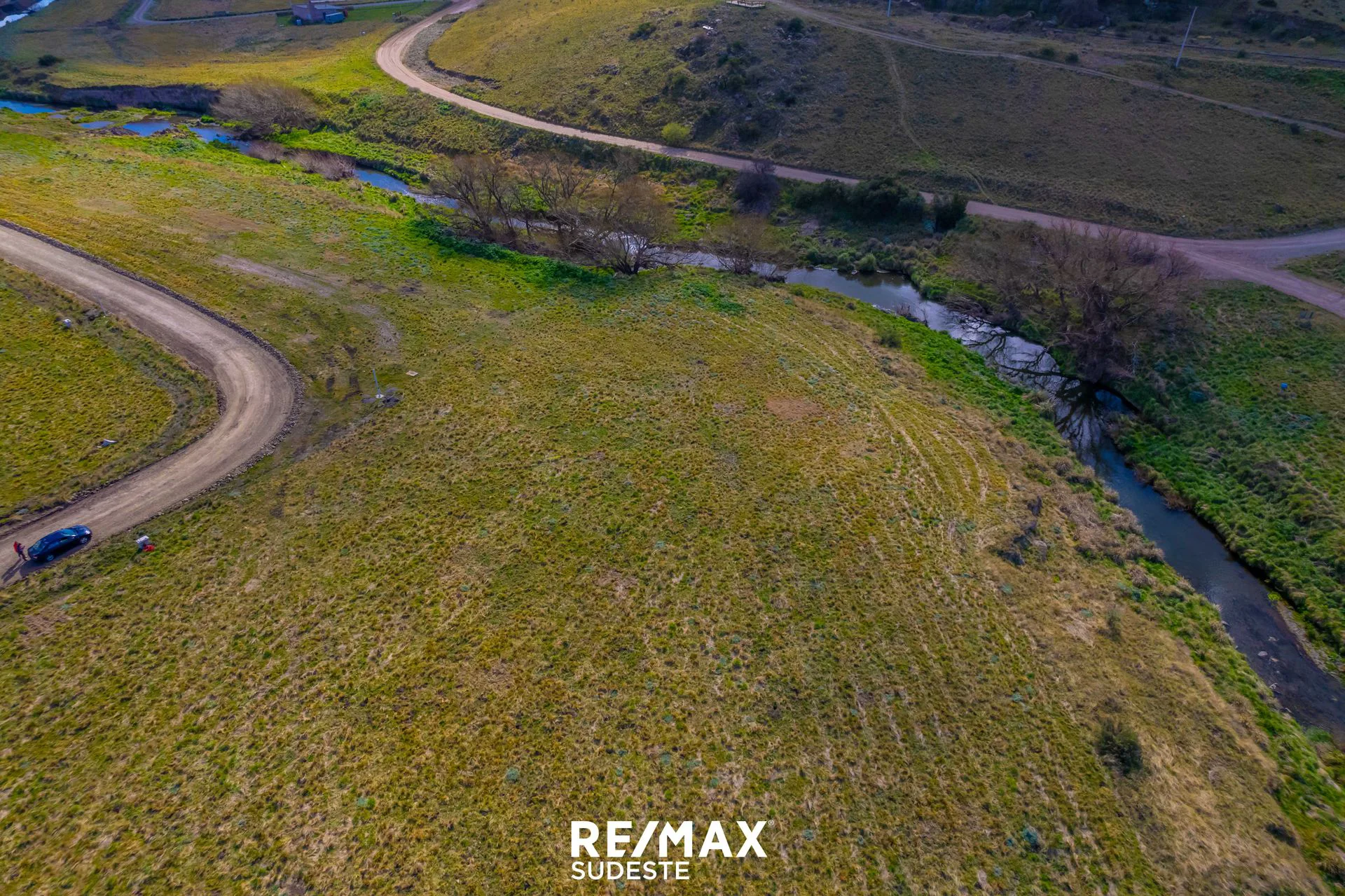 VENTA TERRENO. VILLA LA ARCADIA, LINDERO AL ARROYO foto 2