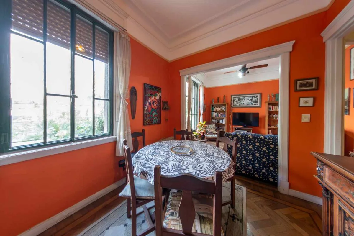 VENTA DEPARTAMENTO 3 AMBIENTES - ESTILO FRANCES foto 2