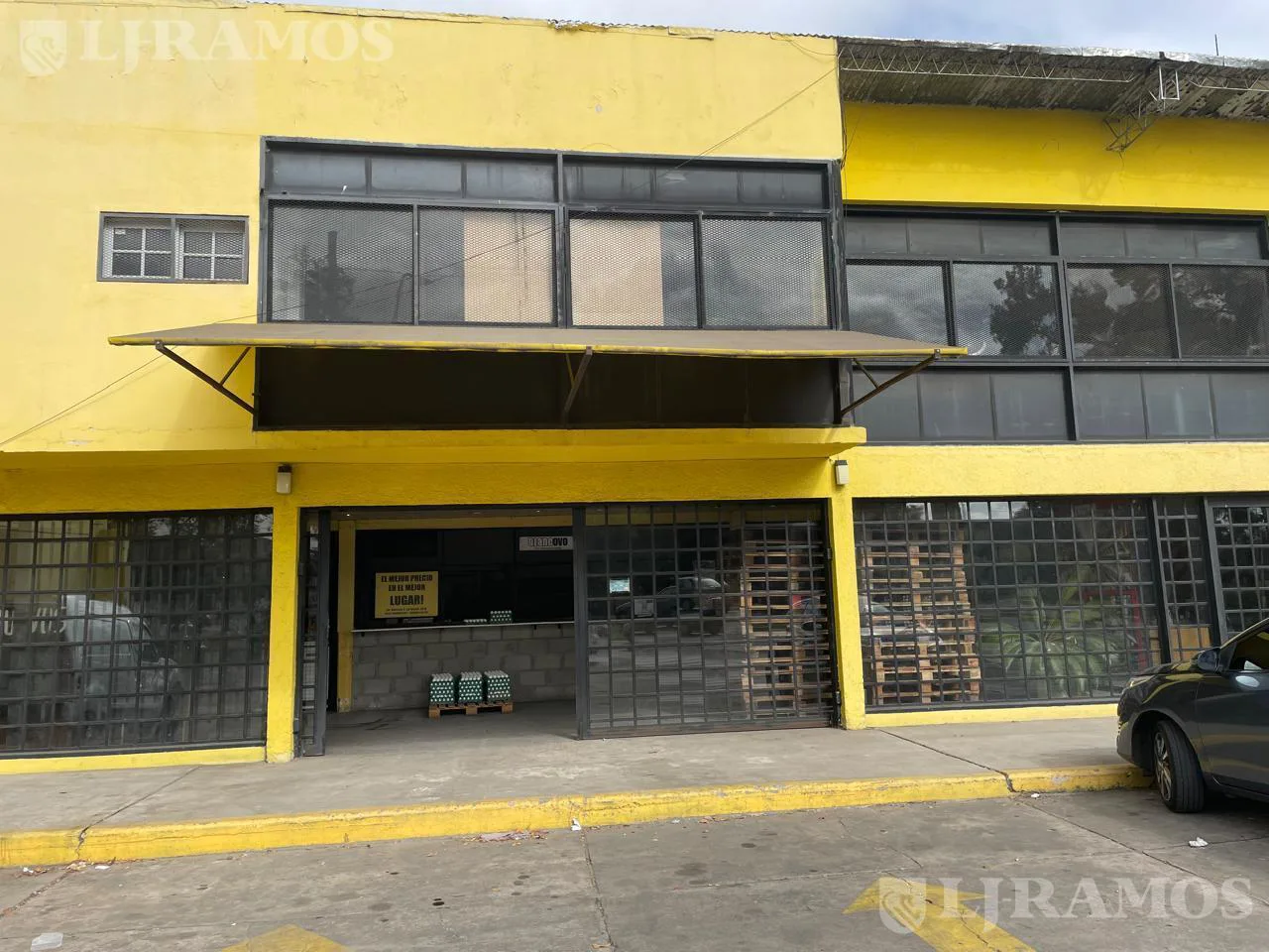 Depósito en Tres De Febrero foto 2