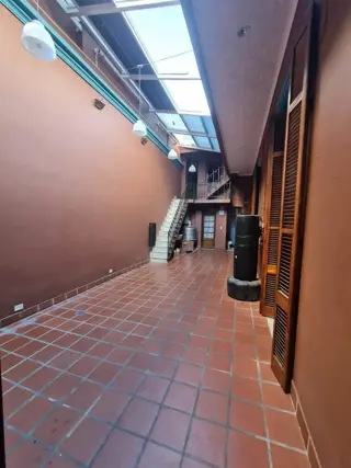Excelente casa de categoria 6 Ambientes con Cochera -BOEDO- foto 4