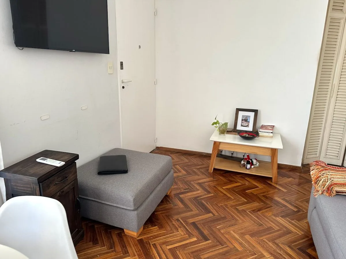 VENTA DEPTO 2 AMB BALCON FRENTE LUMINOSO BELGRANO foto 3