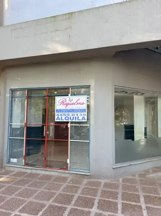 ALQUILER LOCAL COMERCIAL , EN PLENO CORAZON DE CUIDAD JARDIN. IDEAL VARIOS DESTINOS foto 2