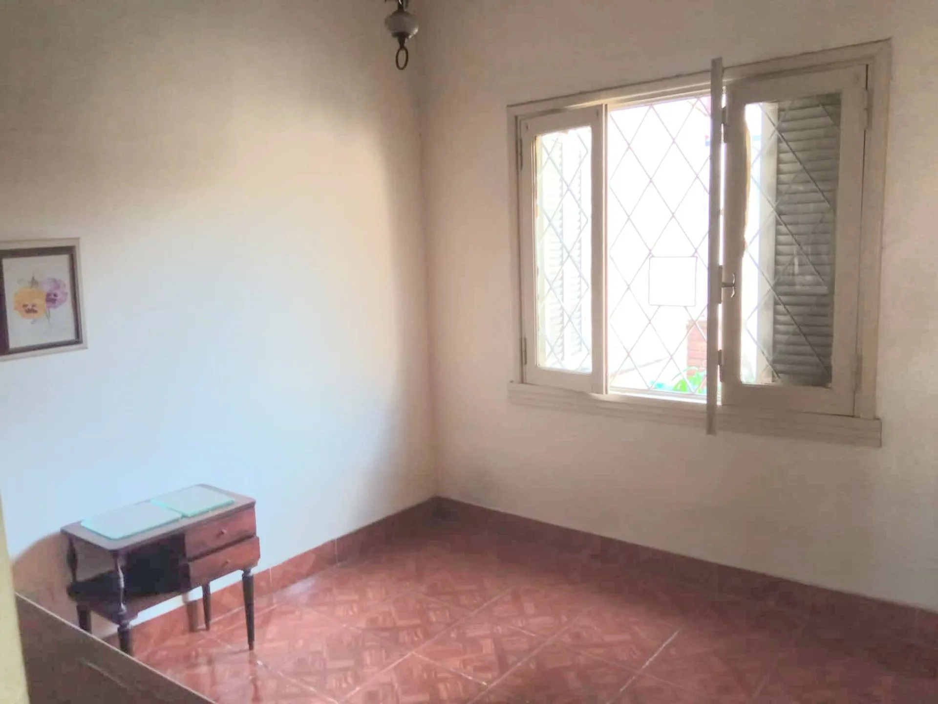 CASA EN VENTA FLORES FRENTE A LA PLAZA foto 3