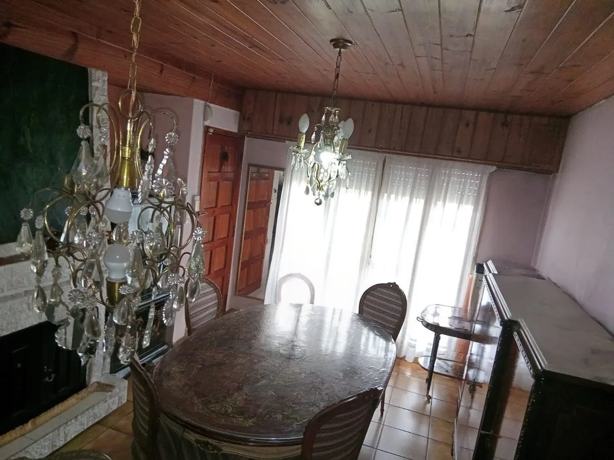 VENTA CASA 4 AMBIENTES COCHERA PARQUE EL GAUCHO foto 3