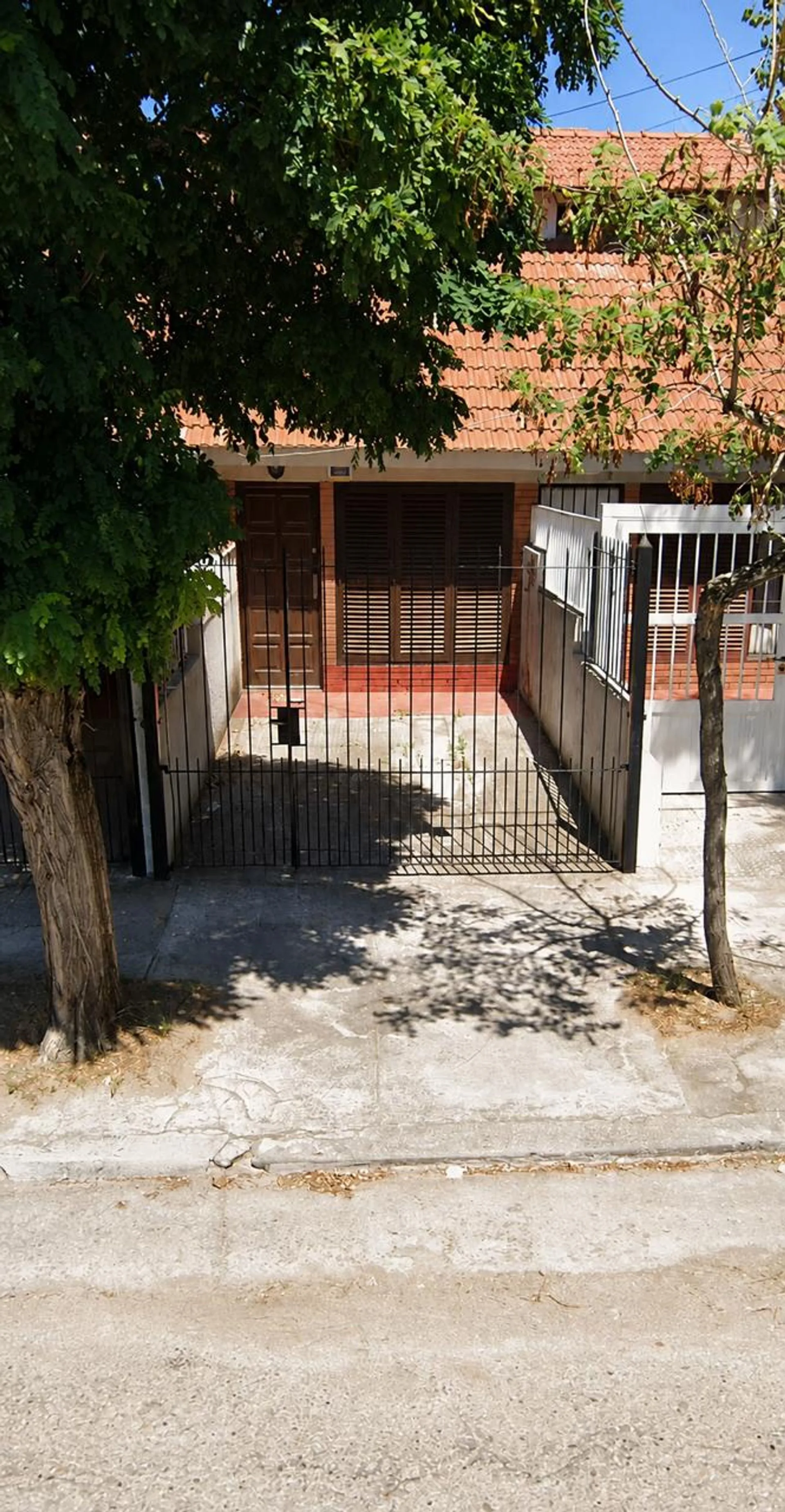 VENTA DUPLEX 2 AMBIENTES c/ PATIO SANTA TERESITA