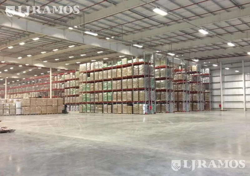Depósito en alquiler en Tortuguitas foto 4