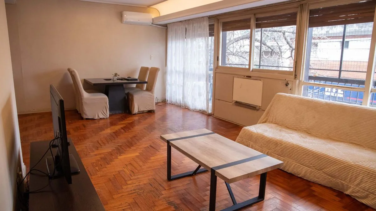 DEPARTAMENTO PISO 4 AMBIENTES EN VENTA FLORESTA foto 4