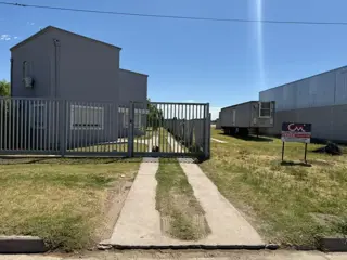 VENTA DE CASA + TERRENO EN CONJUNTO, ZELARRAYAN 4000, ZONA COMERCIAL,BAHIA BLANCA foto 3